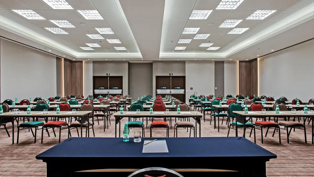Einer der Veranstaltungsräume des Hotels
